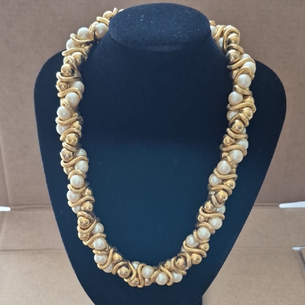 Vintage faux pearl & gold ball rope choker